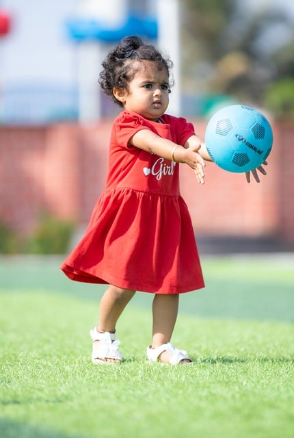 自小展现出 自小展现出
