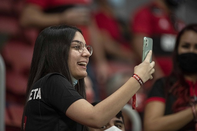 面对火箭时 面对火箭时